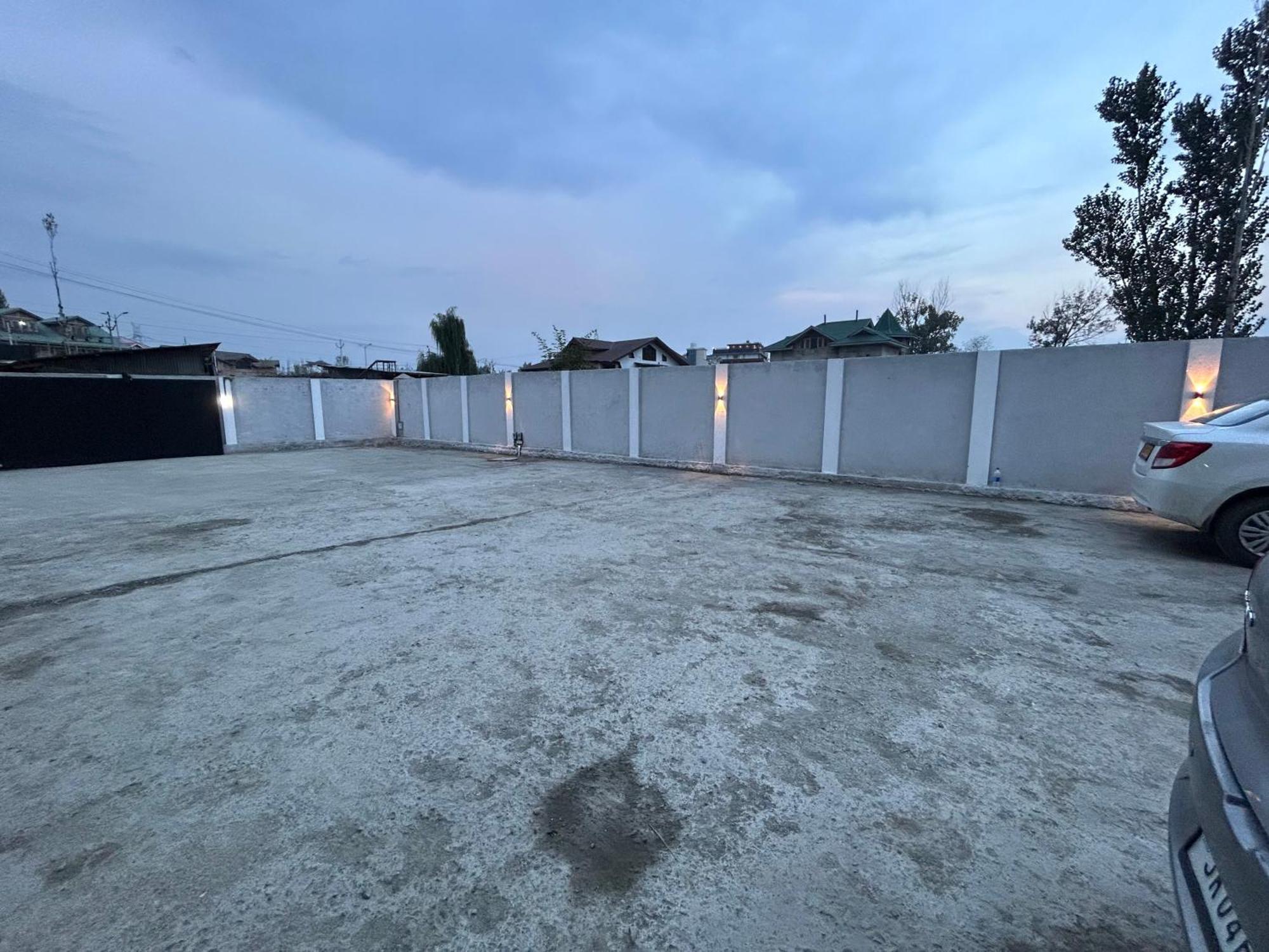 Fair Mount, Airport Road, Humhama Srinagar Hotel Luaran gambar