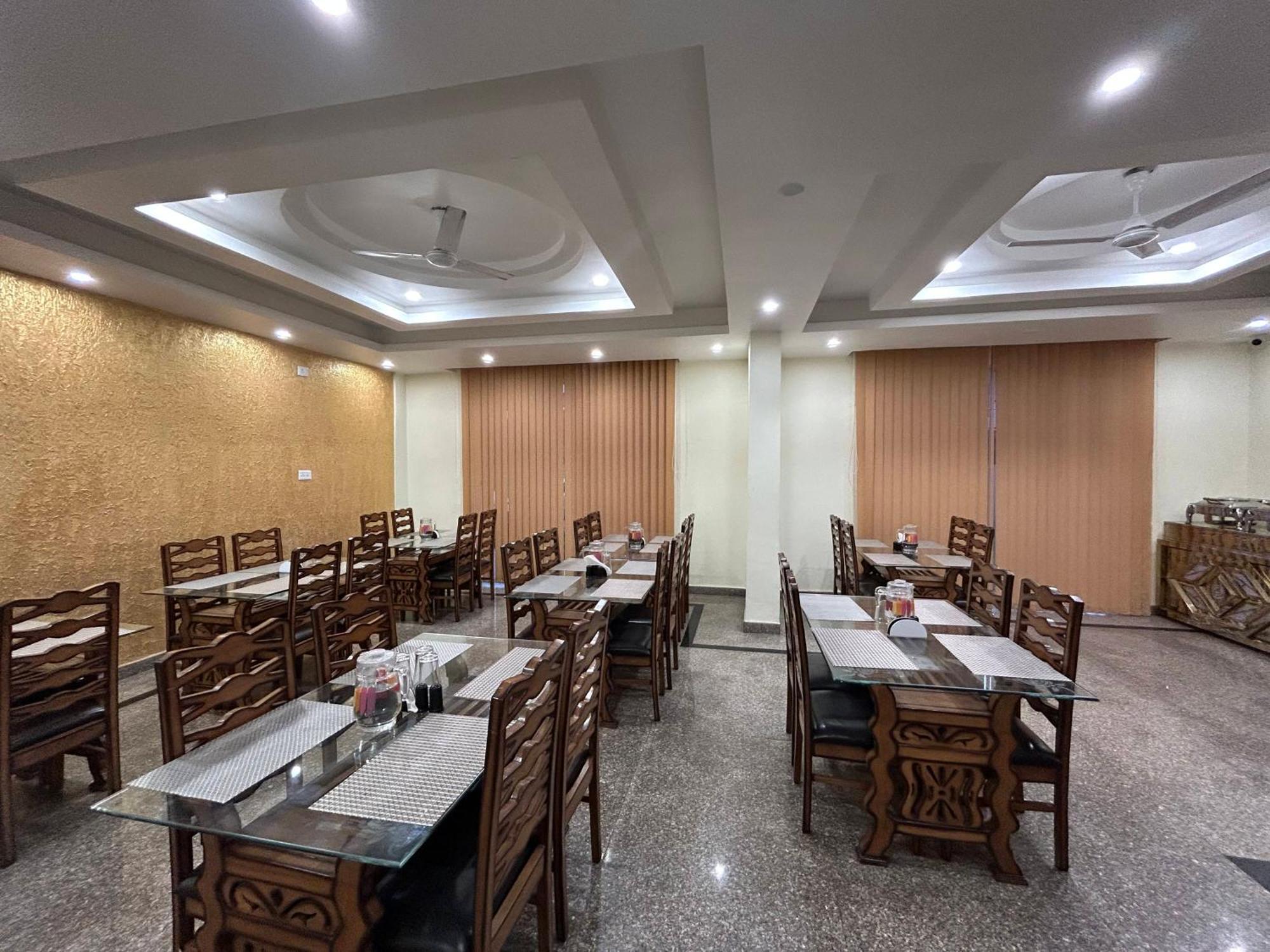 Fair Mount, Airport Road, Humhama Srinagar Hotel Luaran gambar