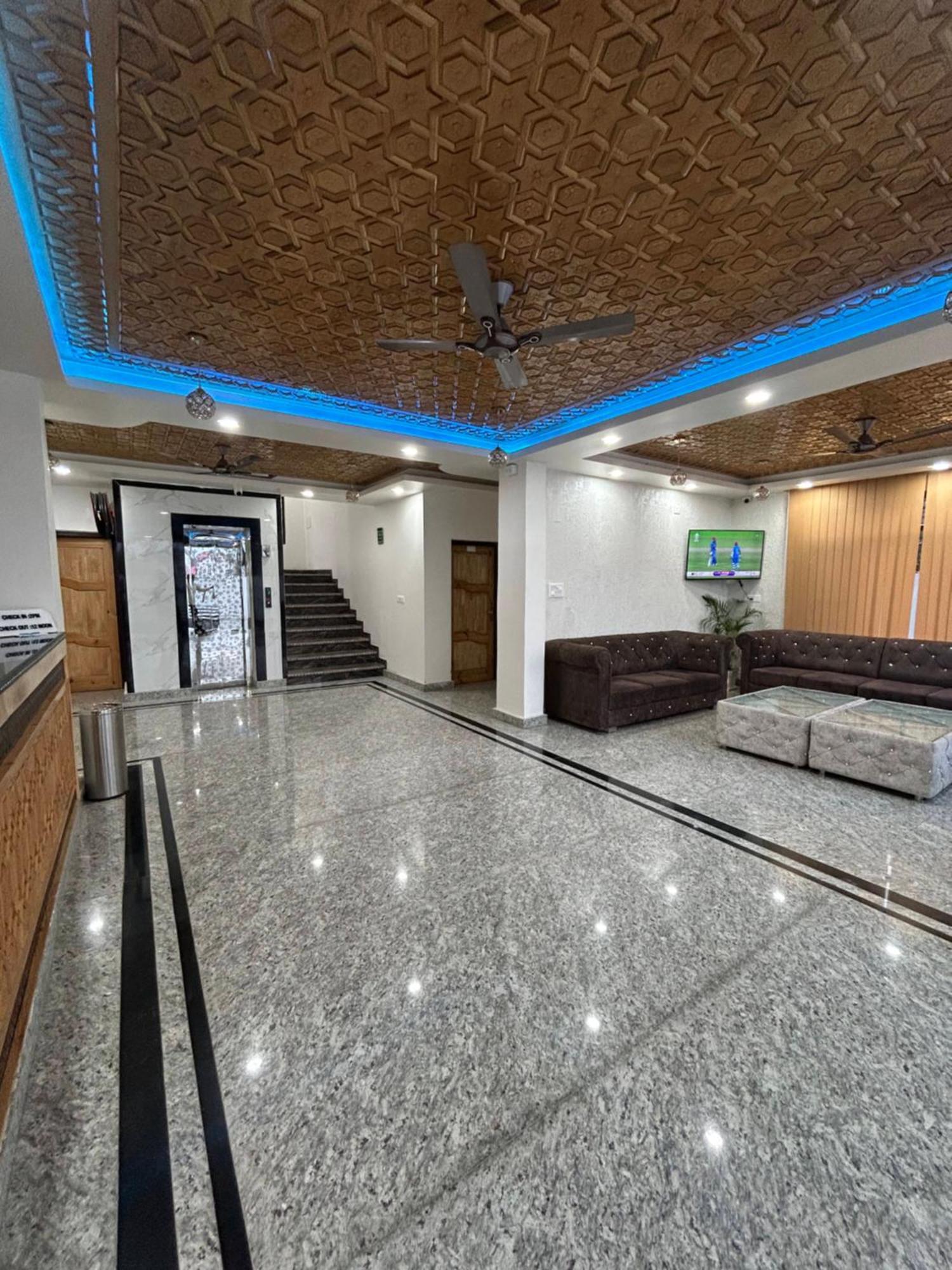 Fair Mount, Airport Road, Humhama Srinagar Hotel Luaran gambar