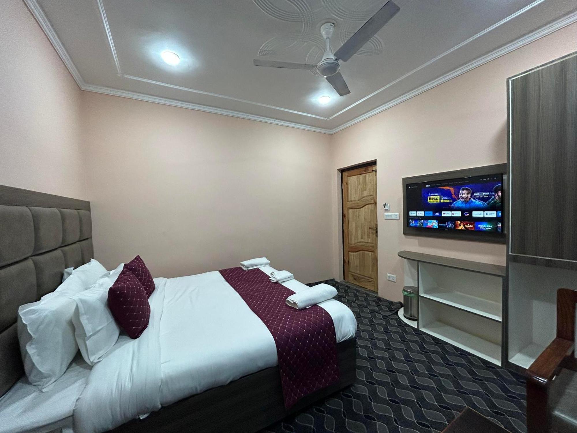 Fair Mount, Airport Road, Humhama Srinagar Hotel Bilik gambar