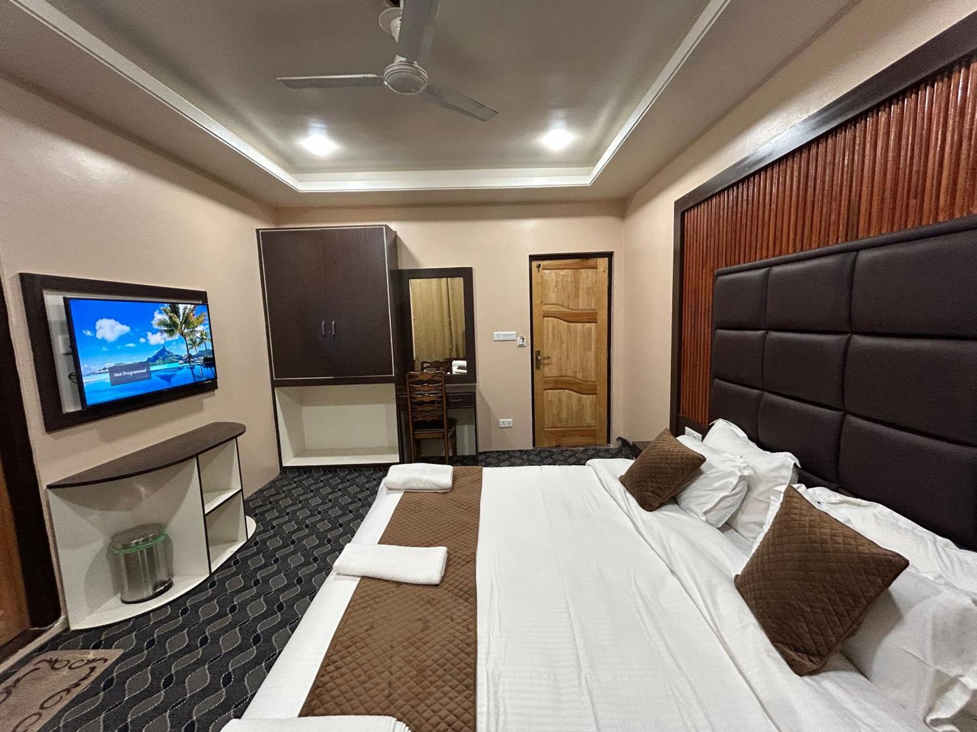 Fair Mount, Airport Road, Humhama Srinagar Hotel Bilik gambar